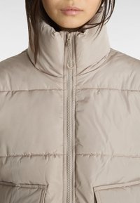 Vans AUBREY PUFFER - Giacca invernale - mushroom