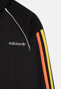 adidas Originals JUNIOR UNISEX - Sportska majica - black