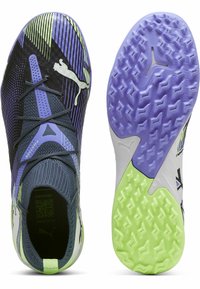 Sneaker sportive con tomaia in mesh testurizzato di colore blu navy e nero, accentuate da dettagli in viola e verde lime, e suola in gomma con motivo.