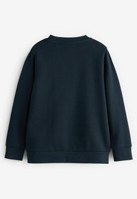 Sweatshirt blu navy con texture a costine, scollatura rotonda e maniche lunghe. Presenta un orlo dritto e un design minimale senza ornamenti.