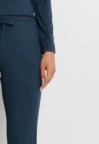 ROUGEGORGE CAMILLE - Pantaloni del pigiama - marine