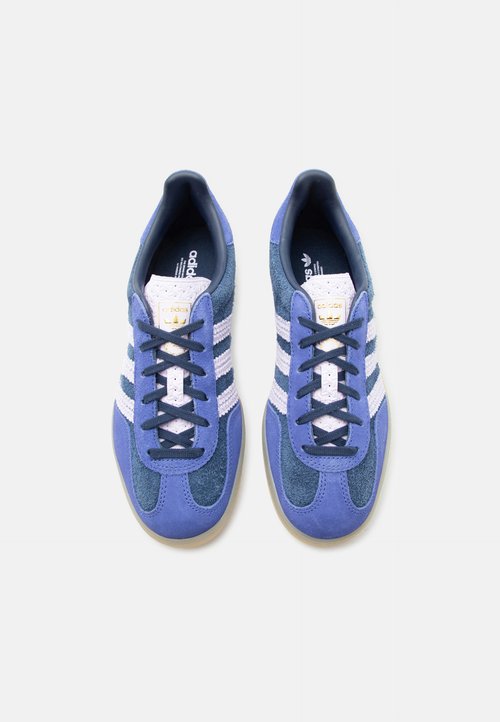 adidas GAZELLE INDOOR - Trainers - night indigo/ice lavender/dual indigo — foto 4