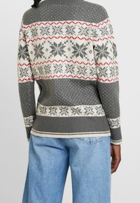 Freequent Pullover - grey