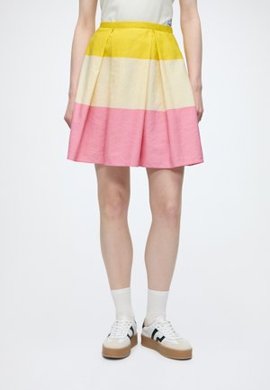 Marimekko KAKSOIS HENNIKA - Jupe plissée - yellow/light yellow/rose