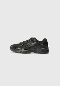 740 UNISEX - Sapatilhas - black