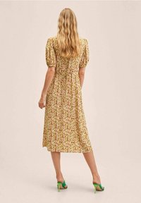 Mango Robe de jour - light yellow