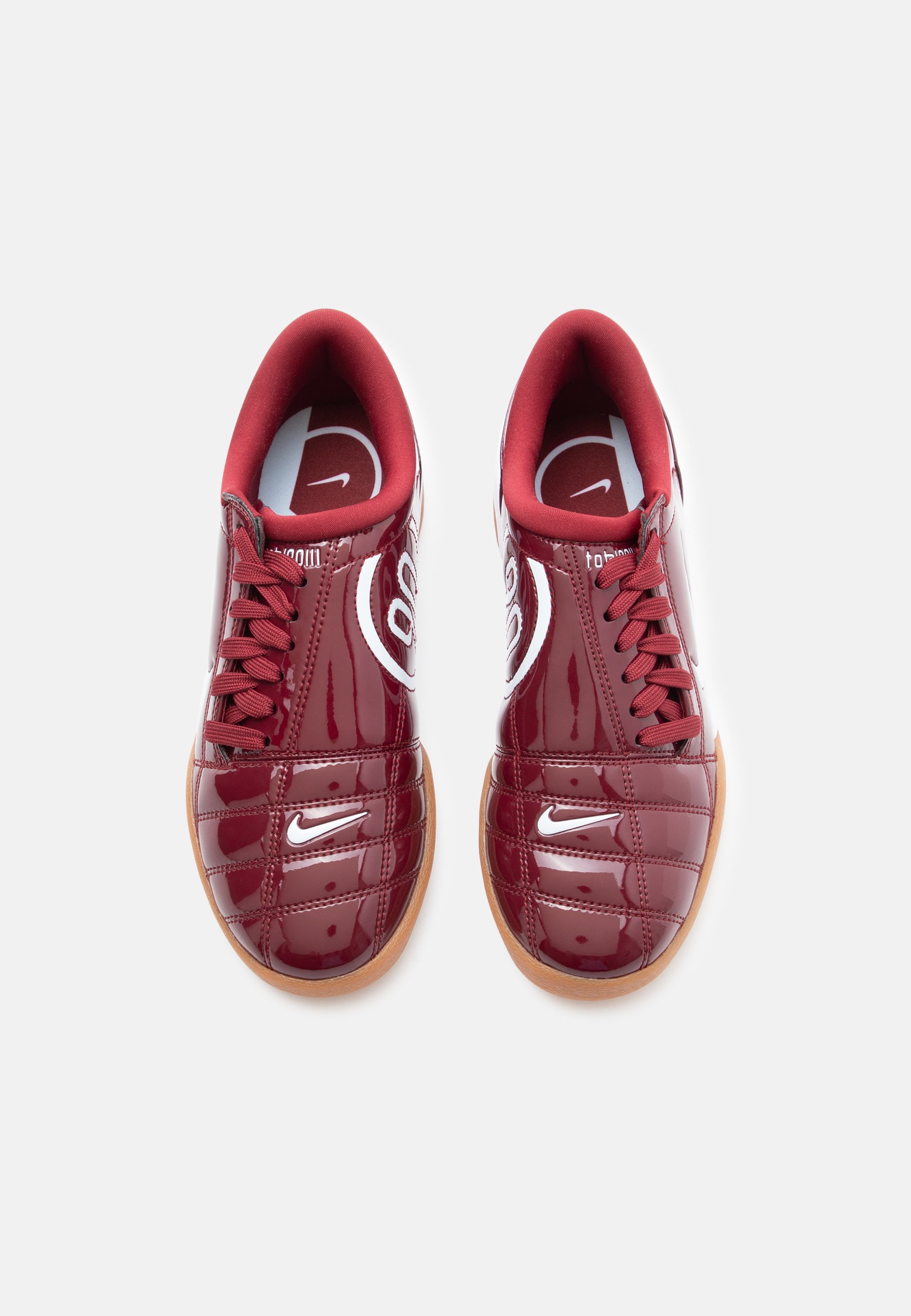 nike 90 football trainers