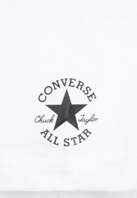 Converse PHOTO SNEAKER TEE - Camiseta estampada - black/white