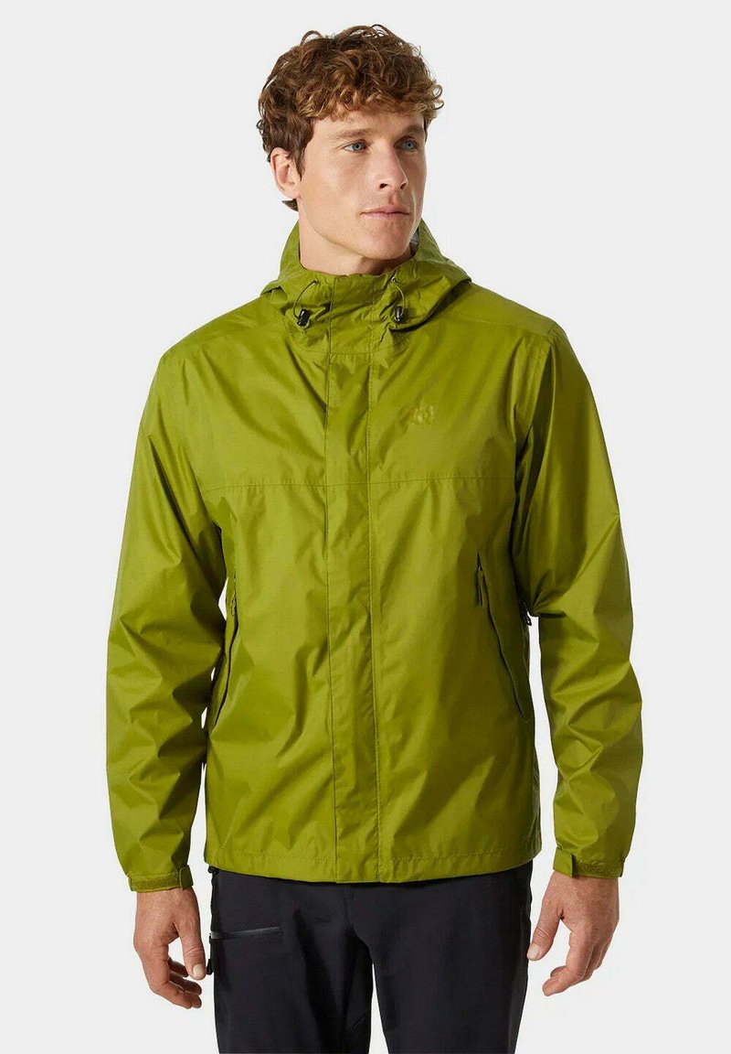 Zielona wodoodporna kurtka z zapięciem na zamek błyskawiczny, regulowanym kapturem i dwiema bocznymi kieszeniami. Posiada gładką fakturę i praktyczny design.