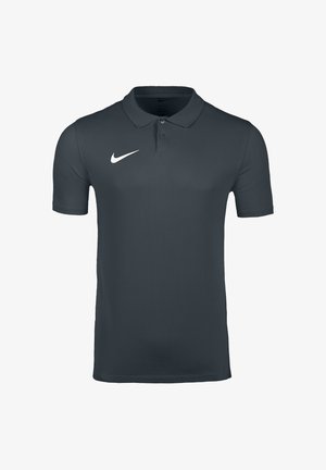 Ciemnoszara koszulka polo z krótkim rękawem, dwoma guzikami i białym logo Nike Swoosh na prawej piersi.