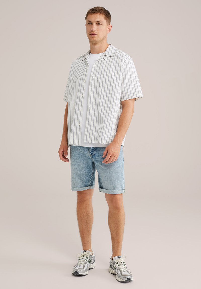 Bermuda Jeans Corti Uomo Asos Pantaloni Corti Bermuda Uomo A Righe