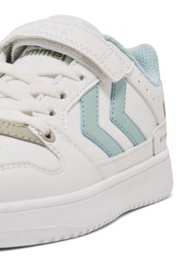 Hummel UNISEX biały