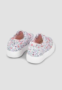 JoJo Maman Bébé PRINTED PLIMSOLES - Tossud - pink