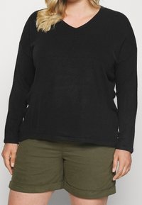 ONLY Carmakoma Sweter
