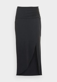 Jupe midi noire en tissu lisse, avec une taille haute froncée et une fente latérale pour faciliter les mouvements. Design simple et classique.