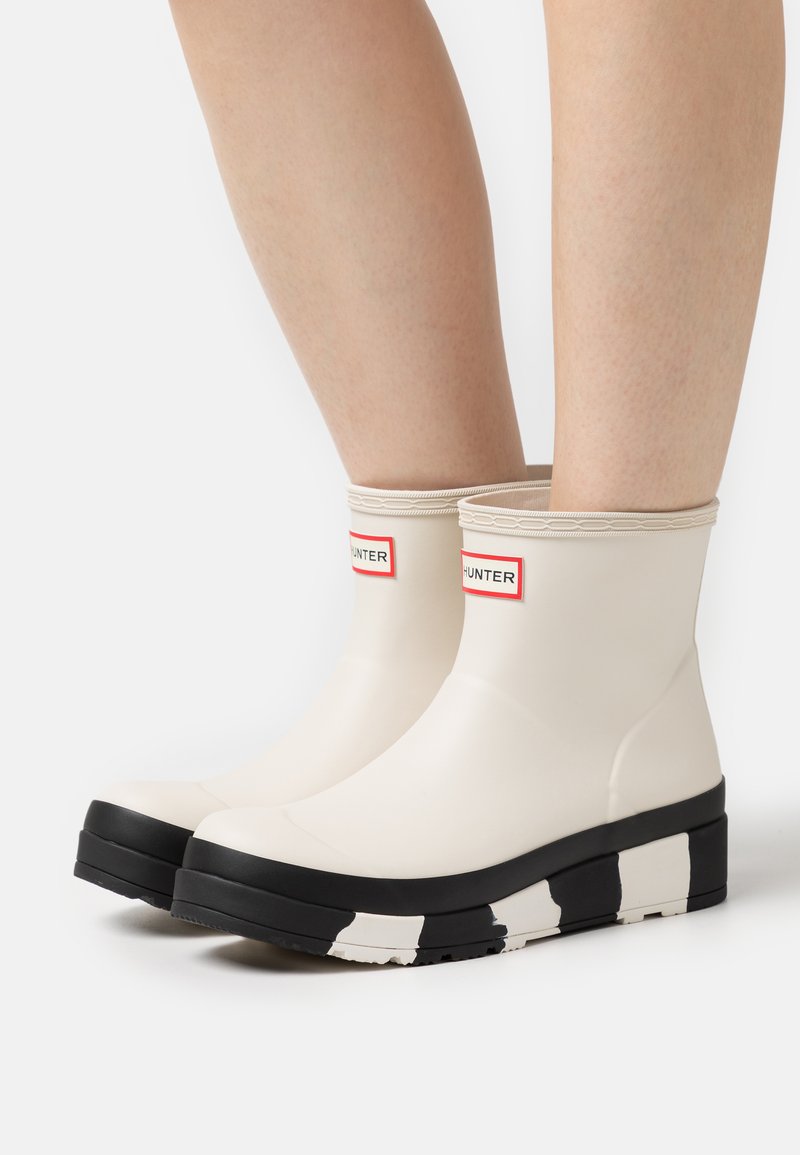 Hunter ORIGINAL PLAY SHORT STRIPED SOLE BOOT VEGAN Cizme din cauciuc