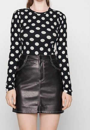 Langærmet T-shirt - white