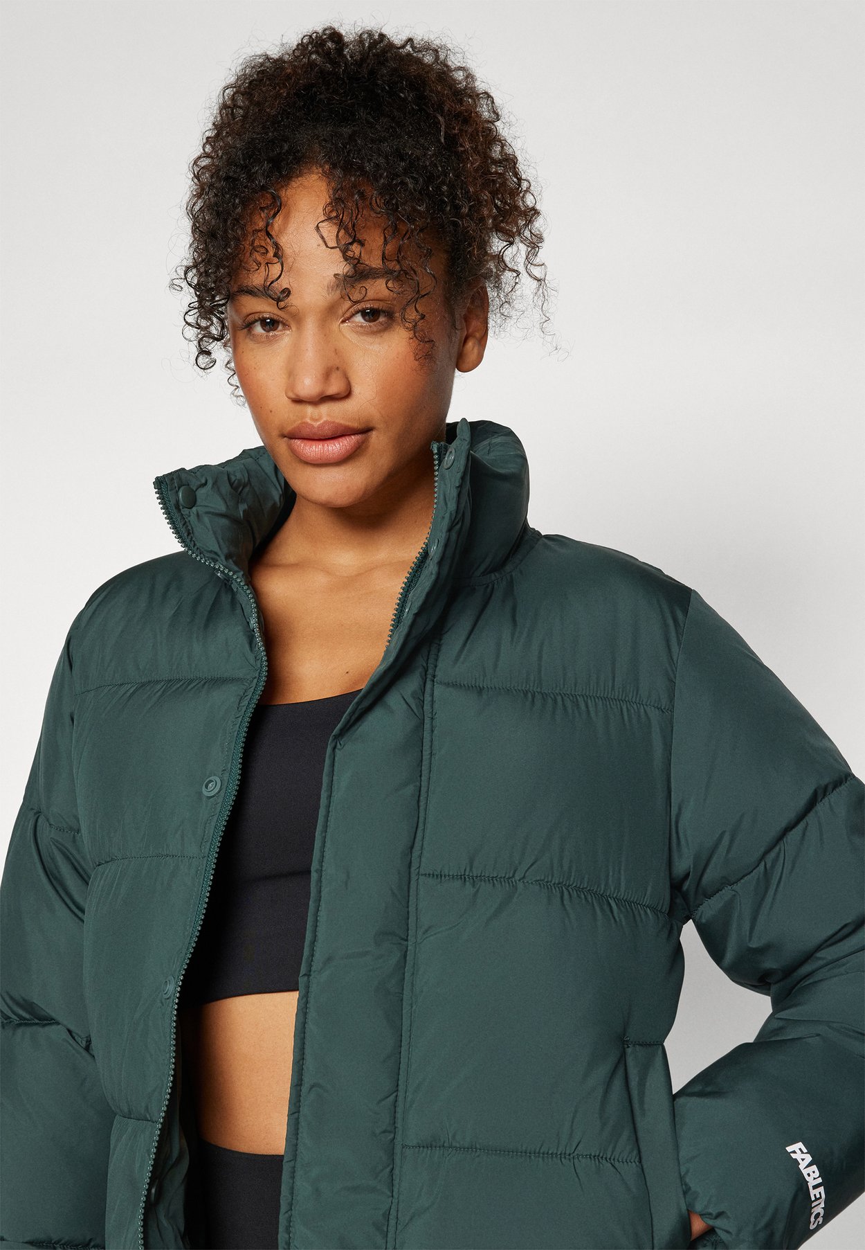 ESSENTIAL PUFFER