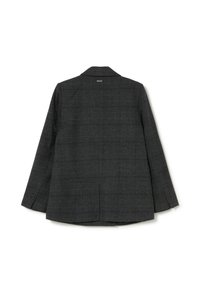 Blazer de cuadros gris oscuro con mangas largas, abertura en la espalda y textura sutil, mostrado desde la parte posterior sobre un fondo blanco.