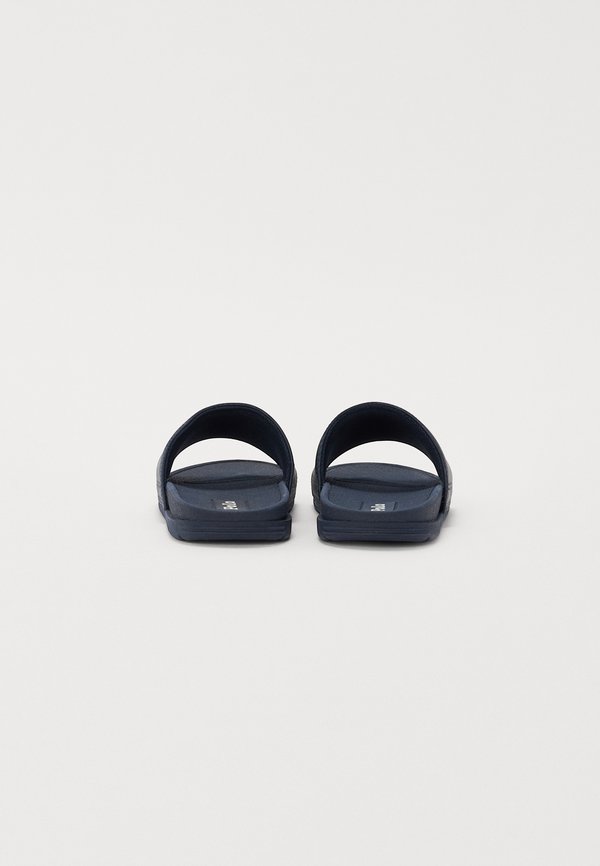 FAIRVIEW UNISEX - Slippers4