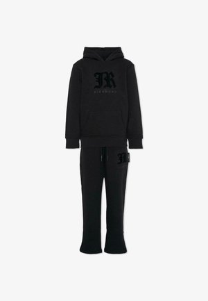 Schwarzer Kapuzenpullover mit Fronttasche, ausgestattet mit den Logos "JR" und "RICHMOND". Passende schwarze Sweatpants mit elastischem Bund und Markendetail.