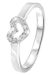 Zilveren ring met een hartvormig ontwerp, bezaaid met kleine heldere edelstenen, een gepolijste afwerking en een gladde band.