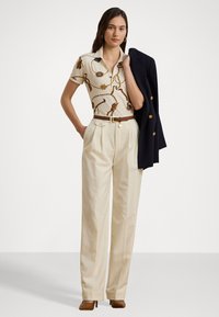 Lauren Ralph Lauren BELTING PRINT STRETCH PIQUÉ POLO SHIRT - Polo shirt - cream/multi-colored