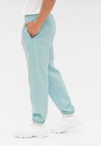 Johnny Urban JOGGING HOSE OWEN - Tréningruha alsók - ice blue