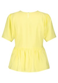 Blusa gialla con maniche corte a sbuffo, vita arricciata e chiusura a oblò nella parte posteriore. Tessuto morbido e leggero con una trama liscia.
