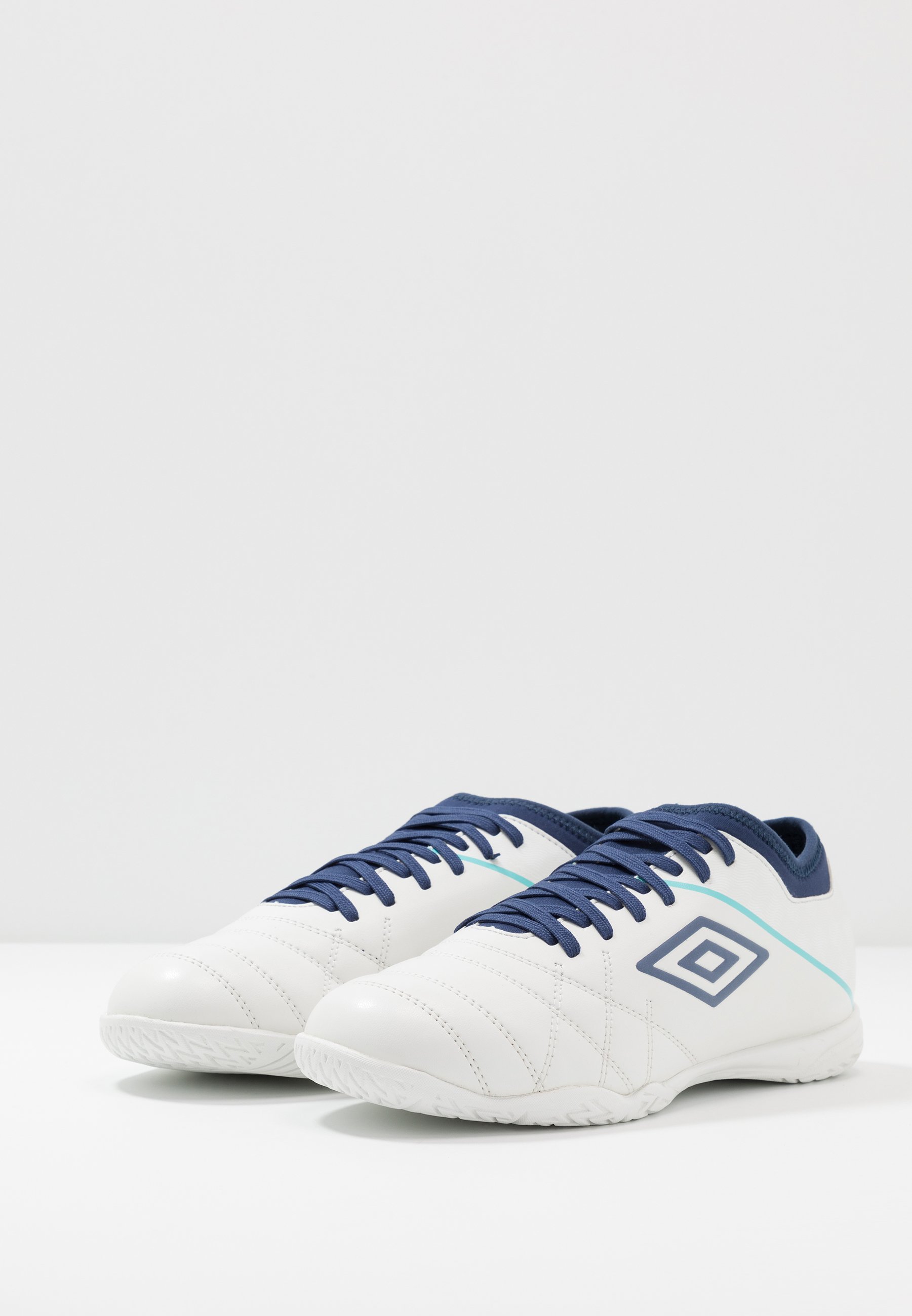 Umbro MEDUSÆ III CLUB IC Fotballsko innendørs white Umbro MEDUSÆ III CLUB IC Fotballsko innendørs white