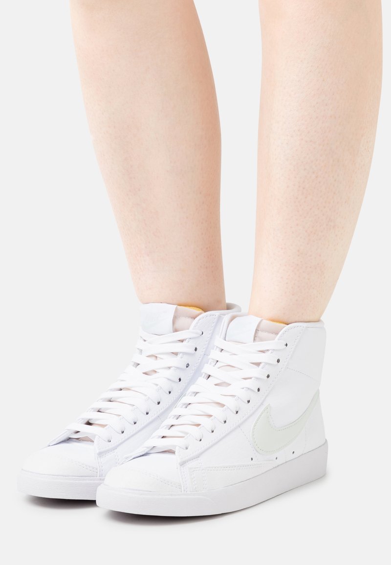 nike sportswear blazer