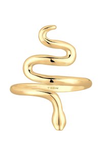 Guldbelagt ring, der ligner en slange, med et buet design og en glat, skinnende overflade. Markeret med "925" for sterling sølvindhold.