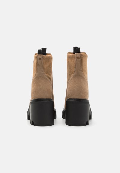 rag & bone QUINN MID CHELSEA - Enkellaarsjes met plateauzool - camel