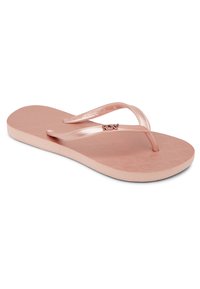 Roze rubberen flip-flops met een gestructureerde zool en transparante banden. Kenmerkt zich door een klein logo op de band en een eenvoudig, plat ontwerp.