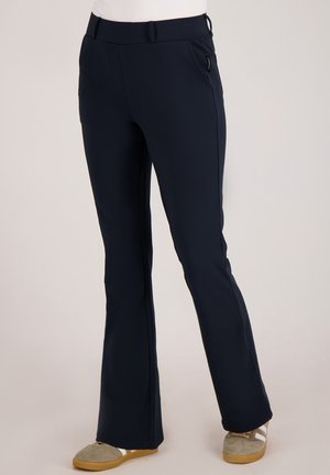 Marineblauwe actieve broek gemaakt van rekbare stof met een platte voorkant, zijzakken en licht uitlopende pijpen. Geschikt voor casual draag.