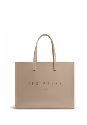 Bolsa tote rectangular de color beige con dos asas y "TED BAKER LONDON" en relieve dorado en el frente.