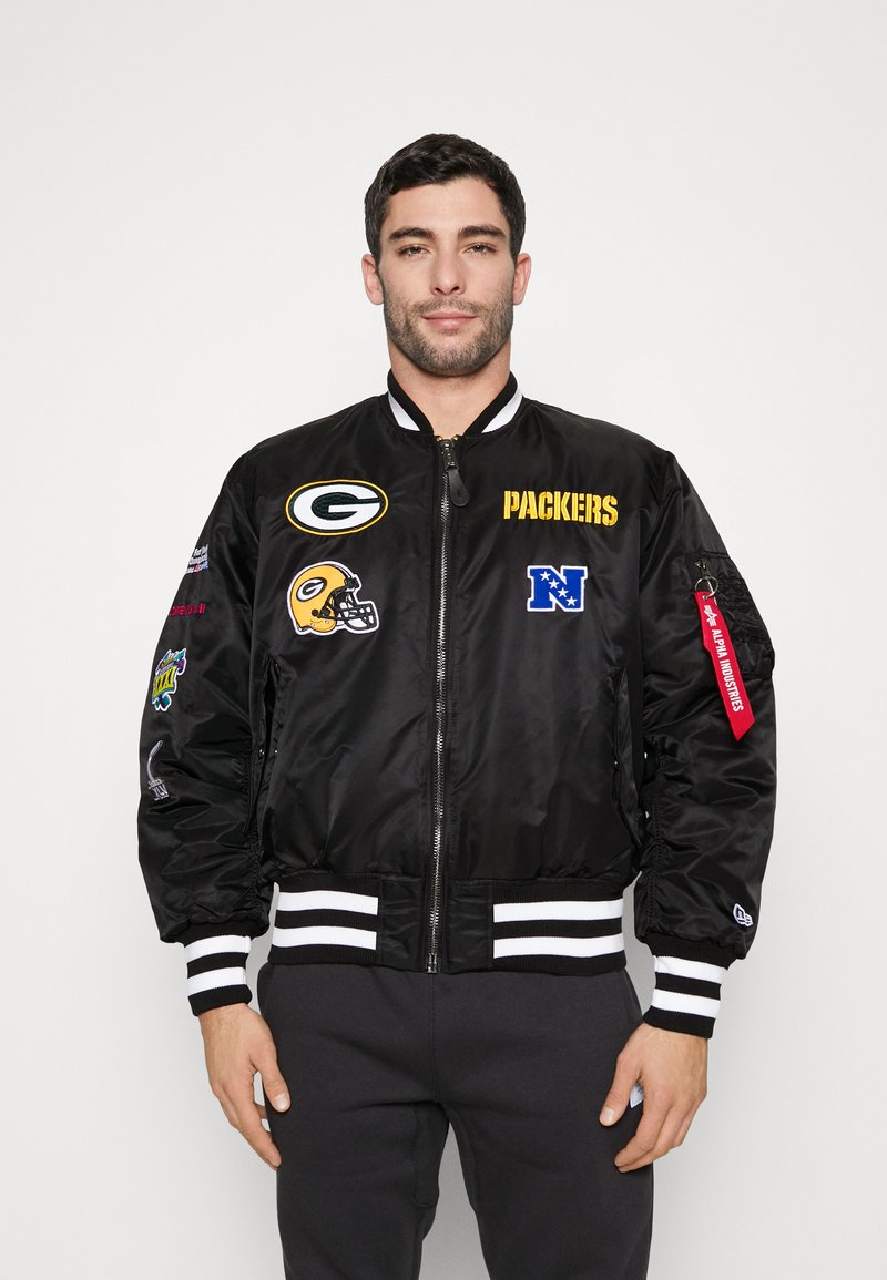 New Era NFL X ALPHA INDUSTRIES GREEN BAY PACKERS MA1 BOMBER Chaqueta de entrenamiento black