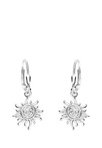 Orecchini in argento con un design a sole che presenta intricati dettagli a spirale e raggi, appesi a ganci a leva.