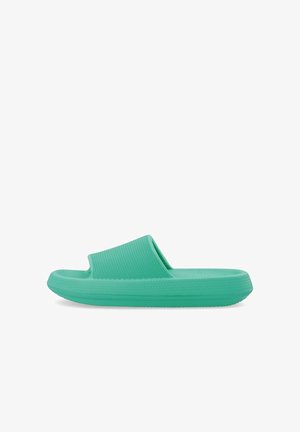 Groene rubberen slide-sandaal met een gestructureerde band en zool, met een brede opening en een plat ontwerp voor gemakkelijk aan- en uittrekken.