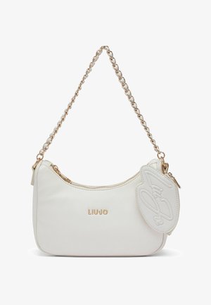 Witte leren handtas met een gebogen vorm, gouden beslag en een kettingriem. Voorzien van een ritssluiting en een decoratief accent.