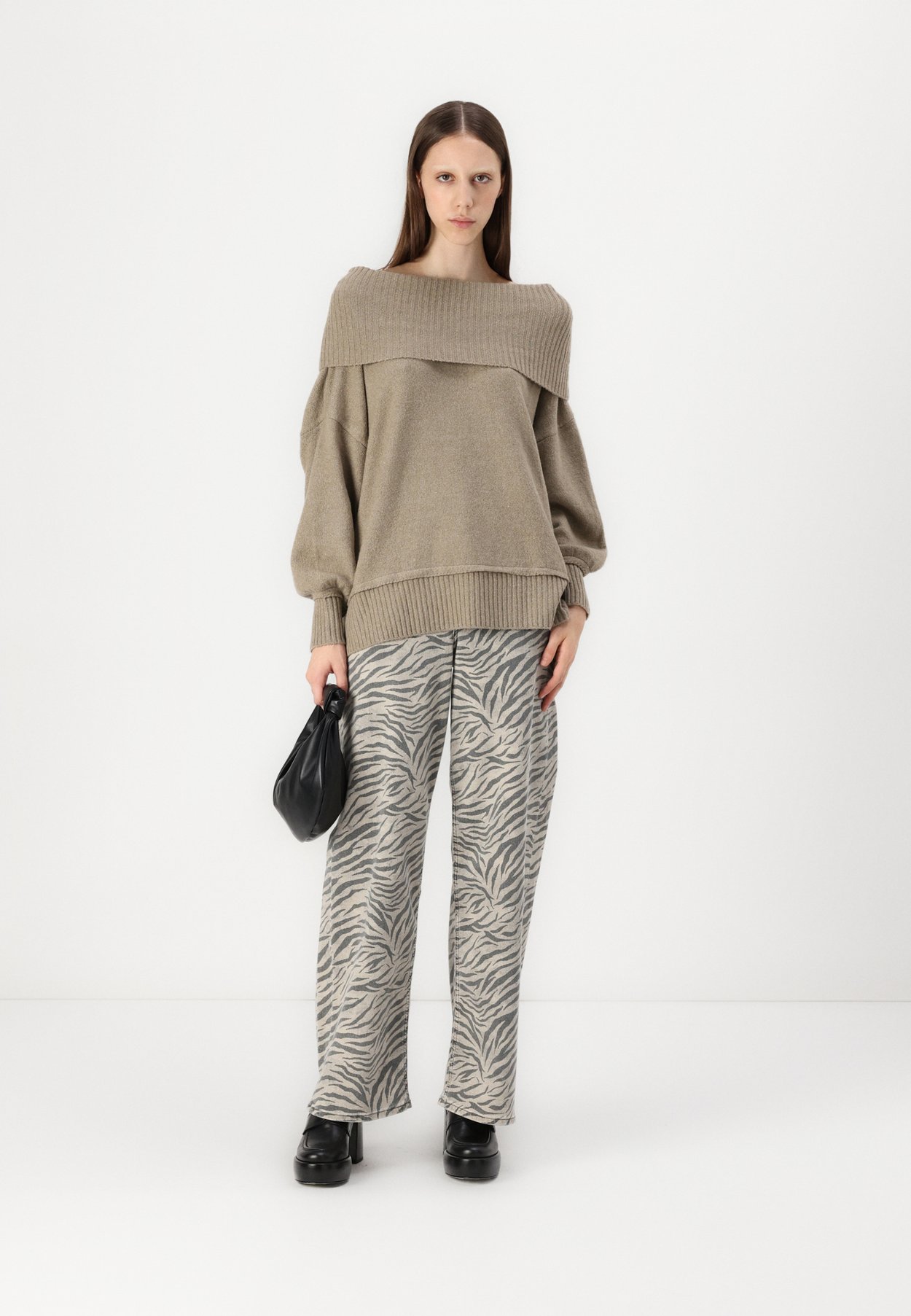 ONLHAZEL COWLNECK