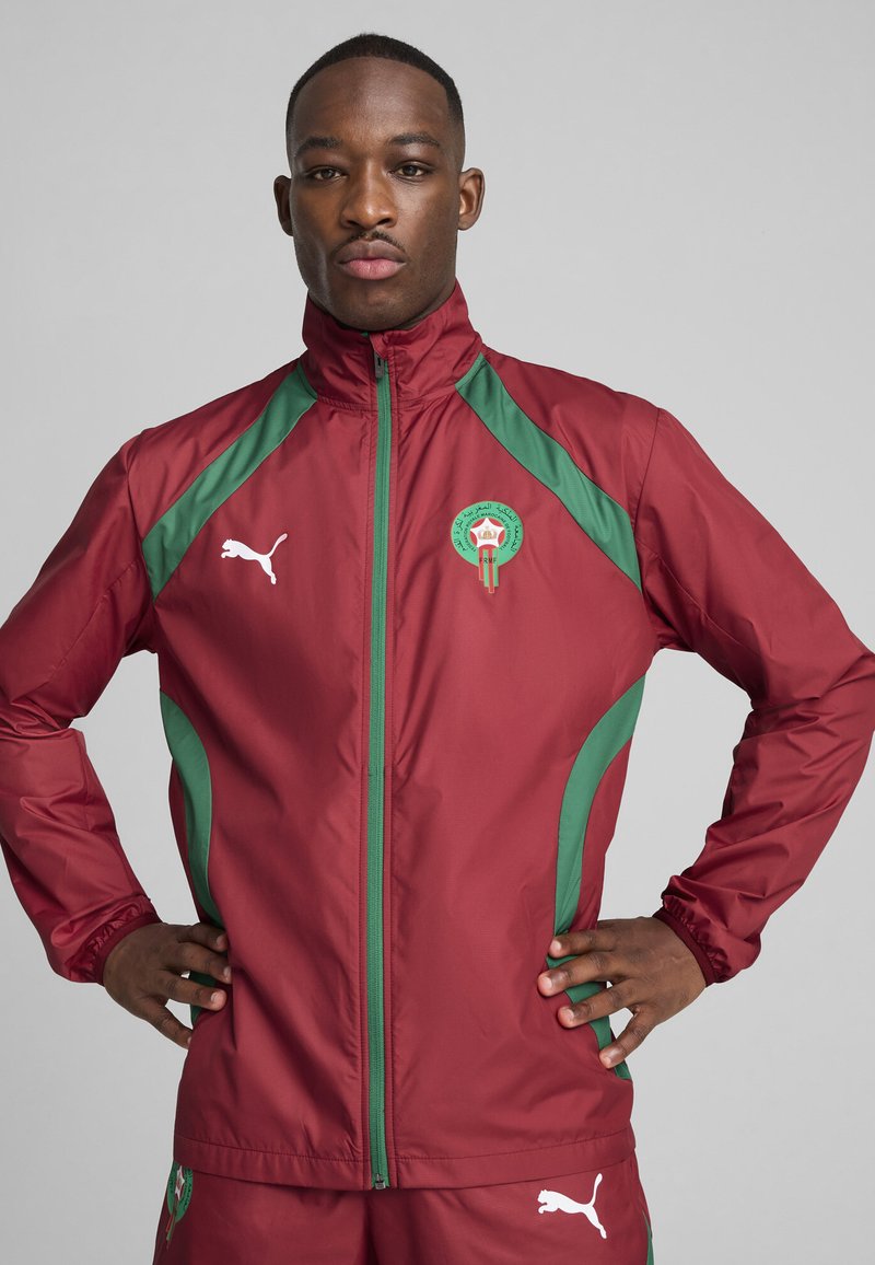 Puma - MOROCCO FRMF PREMATCH WOVEN JACKET - Sportinė striukė - intense red archive green, Padidinti