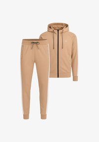 Wybrany, beige beige