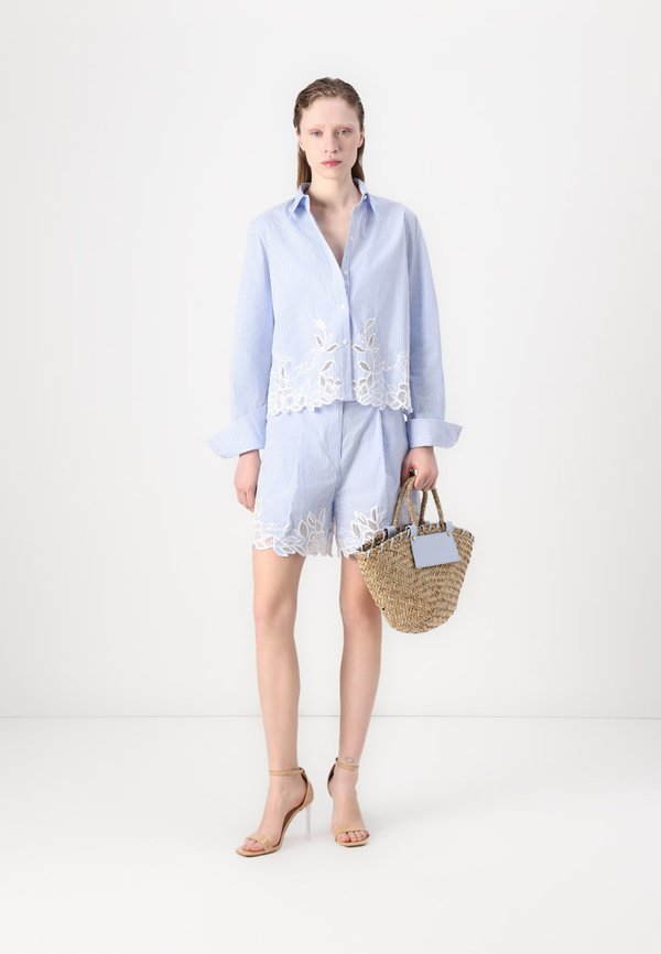 EMBROIDERY CUT OUT  - Shorts3