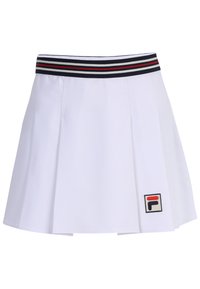 Weißer Faltenrock mit einem schwarz, rot und weiß gestreiften Bündchen, das am Saum mit einem Logo-Patch in kontrastierenden Farben verziert ist.