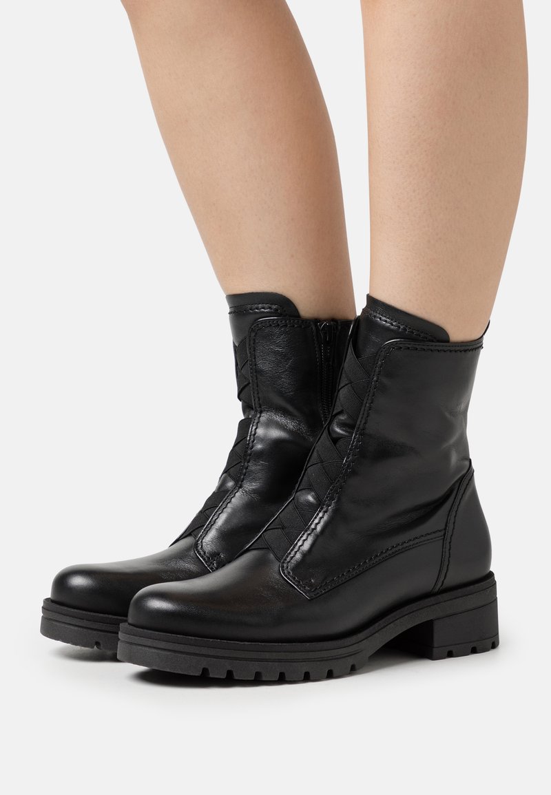 gabor comfort sport boots