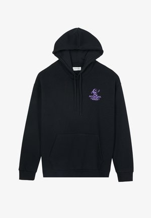 Hoodie preto feito de tecido macio, com um bolso frontal, capuz com cordão e uma gráfica roxa com texto no peito.