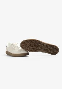 Scalpers MIKO - Zapatillas - light grey