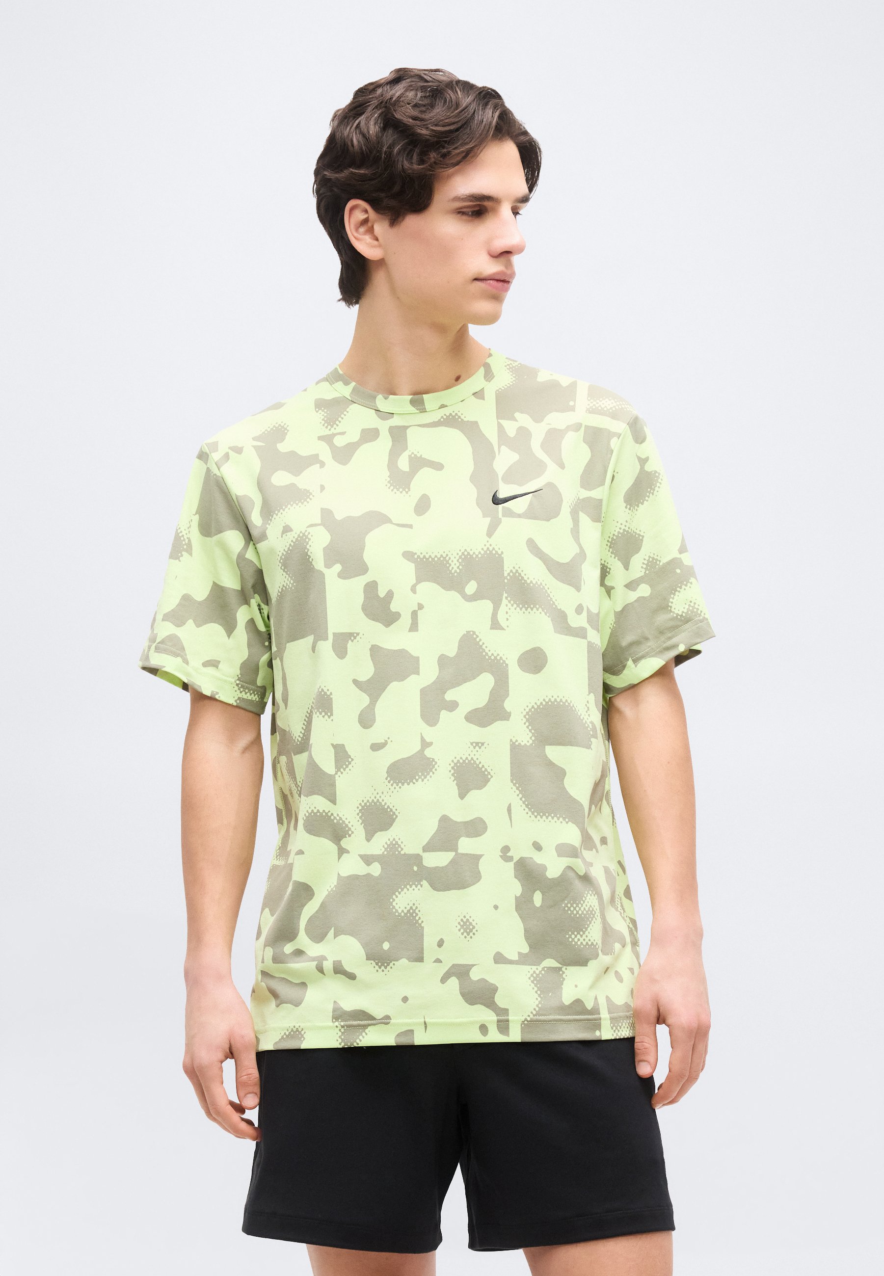 nike camo t shirt and shorts