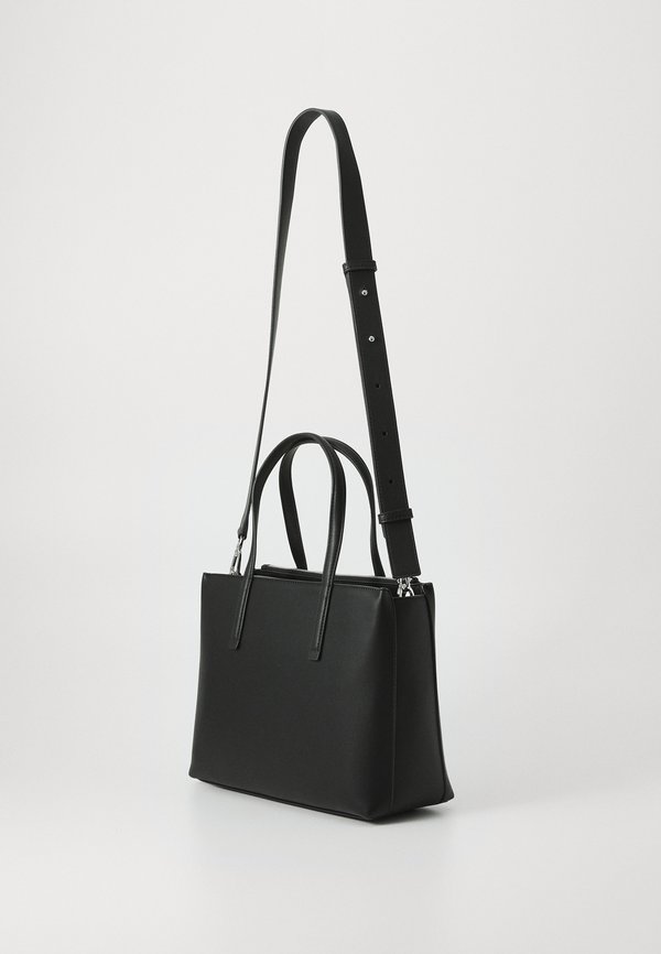 MUST TOTE  - Handbag4